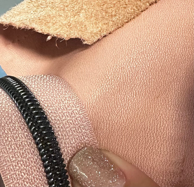 #5 Zipper - light pink tape and gunmetal coil