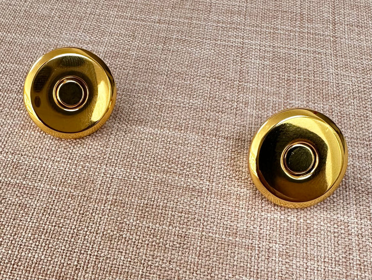 24k gold 14mm round magnetic closure - in gold - 1 set