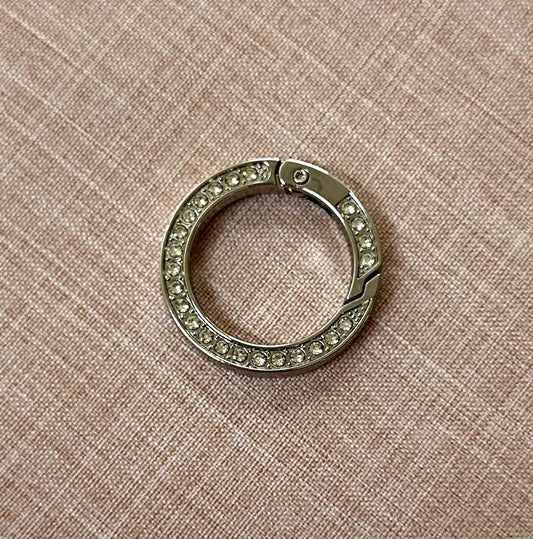 1" Gate ring with crystals in silver