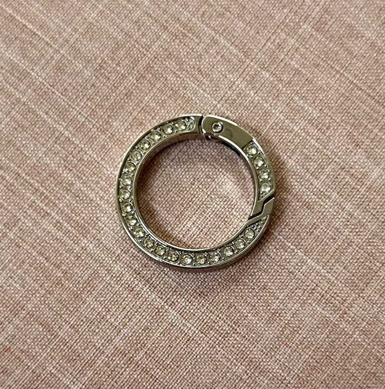1" Gate ring with crystals in silver