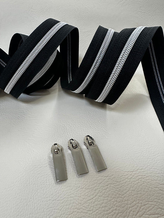 #5 Zipper - black tape and silver coil