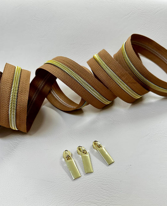 #5 Zipper + 3 pulls - taupe tape and gold coil