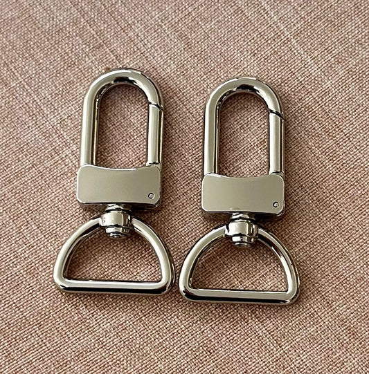 Stainless steel  plated  3/4"swivel hooks in silver - set of 2