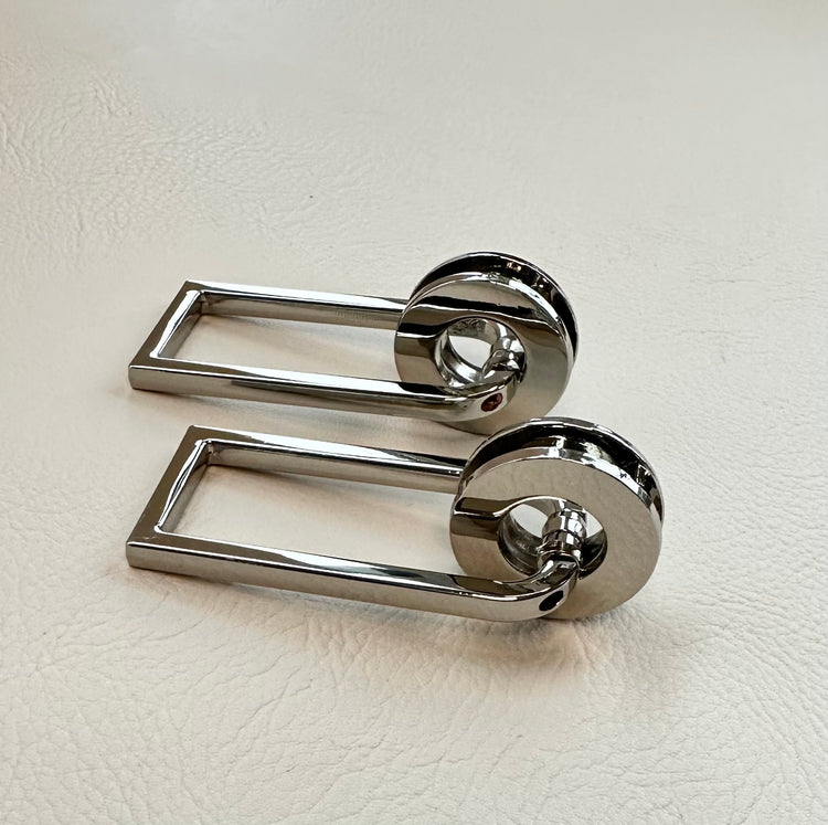 2 Grommet strap connectors in Silver