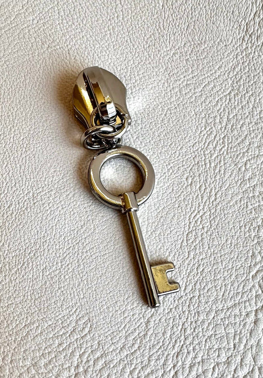 Set of 4 Key zipper pulls in silver